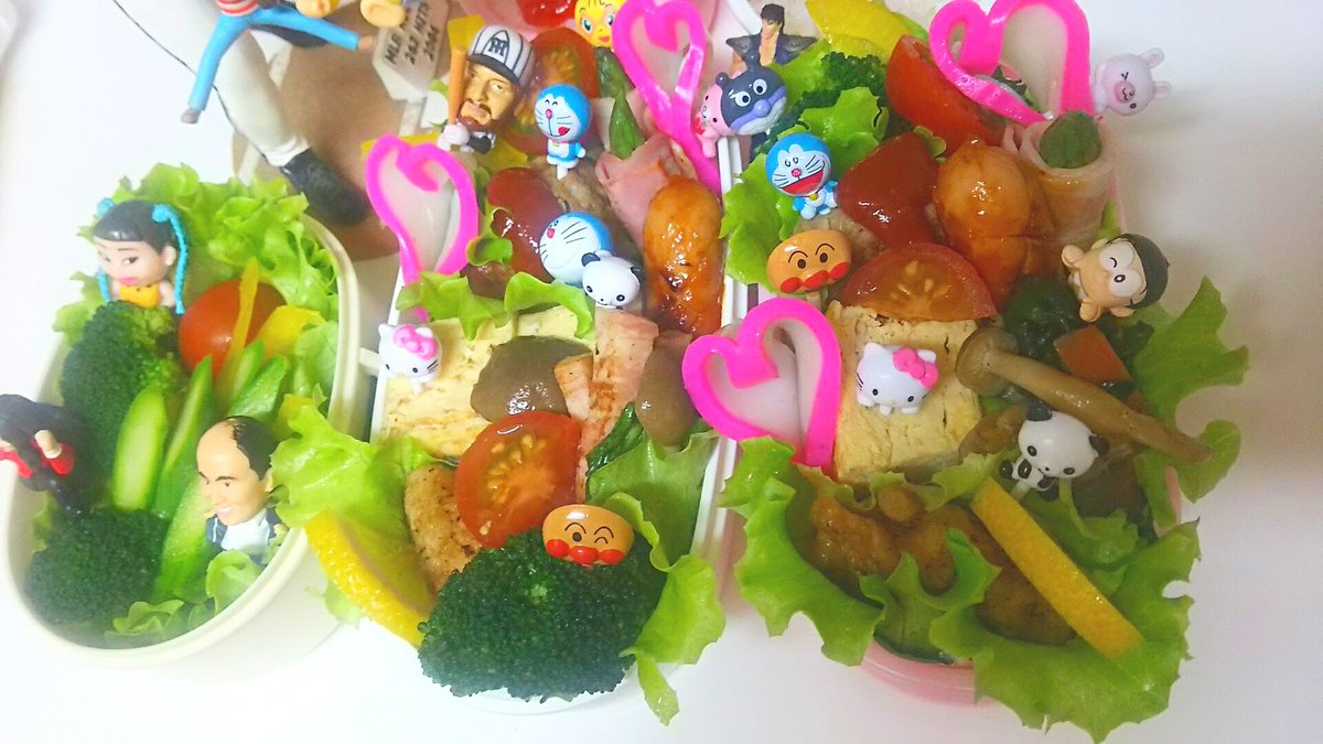 silkin8036's tweet photo. ５年にわたり作り続けた娘のお弁当も今日で幕を閉じた。
残さず食べてくれたのとTwitterでの皆様のコメントがモチベーションになり頑張れた。
特にビートルさんにはいつも椎茸タケシーでお世話になりました。

本当にありがとうございました。
また作る日を楽しみに。

ずっと食べてくれてありがとう🍱 https://t.co/aG0l6t8Nt2