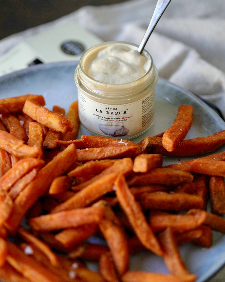 FincaLaBarca1's tweet photo. #Disfruta de unas #ricas #BatatasFritas con el #delicioso toque de #sabor de nuestro #AlioliAhumado #FincaLaBarca!
-
#Enjoy some nice #SweetPotato #fries with the #delicious touch of #flavour of our #SmokedAioli Finca La Barca!

#Alioli #GarlicAioli #SalsaAhumada #SmokedSauce https://t.co/kvIUvcDNOk