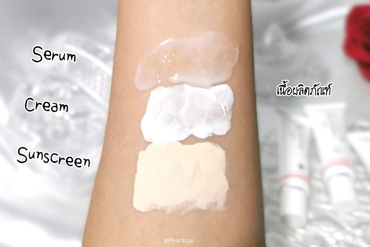 Phanbie's tweet image. ใครที่มีปัญหา​ฝ้า​ กระ​ จุด​ด่าง​ดำ แนะนำครีมเวชสำอางค์​เซ็ต​นี้เลยๆ ใช้เพียง​ 3​ Step​ เซรั่ม​ ครีม​ กันแดด​ อย่างต่อเนื่อง​ น้องเค้าจะค่อยๆช่วยลดเลือนพวกฝ้า​ กระ​ ริ้วรอยต่างๆ​ รวมถึงรอยดำให้จางลง​​ แล้ว​ไม่มี​แอล, พาราเบน​ด้วย​ คนผิวง่ายก็ใช้ได้​นะ #ใช้ดีบอกต่อ​ #skinlabstory