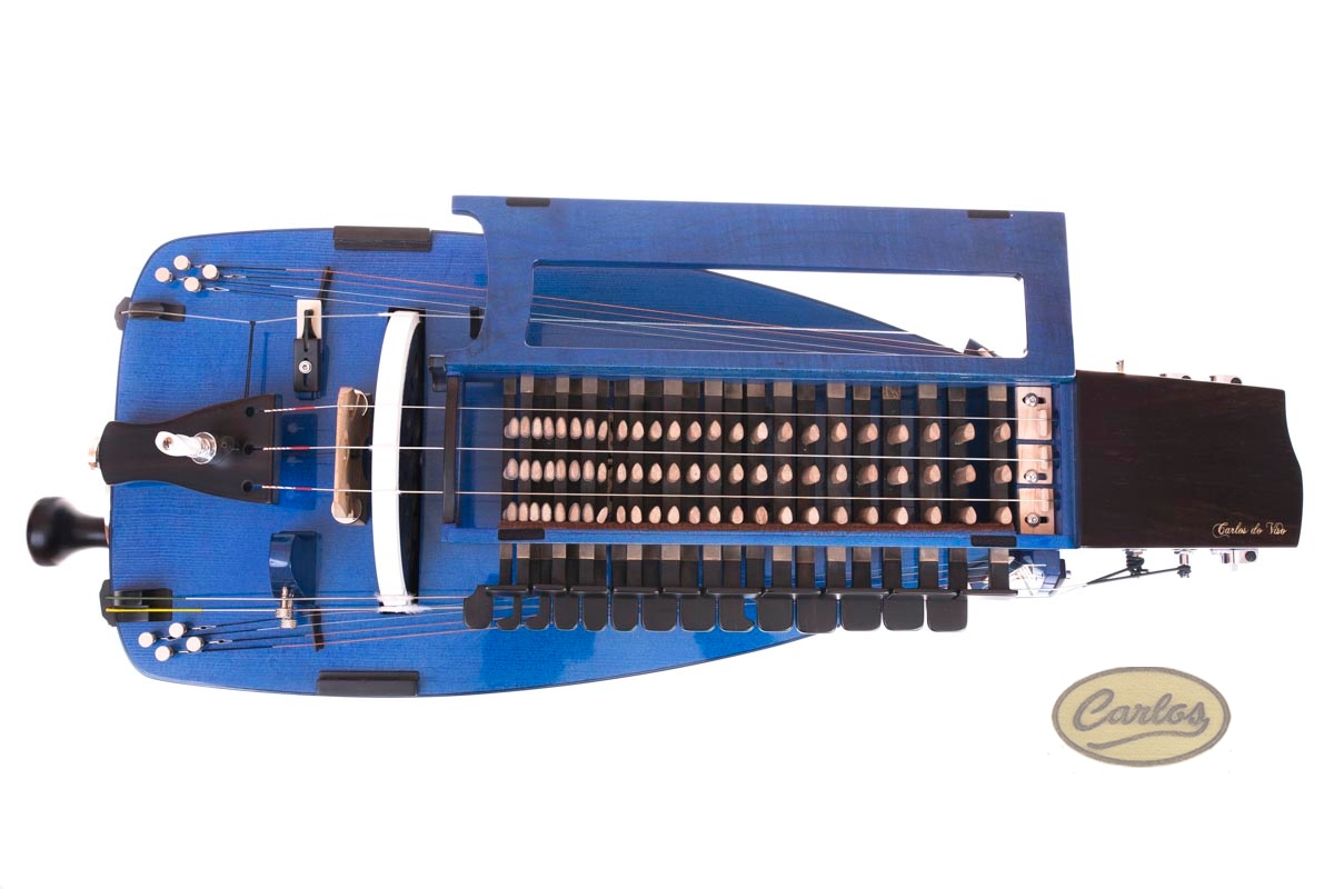 Zanfona B-13 novos materiais para silenciar o teclado...
