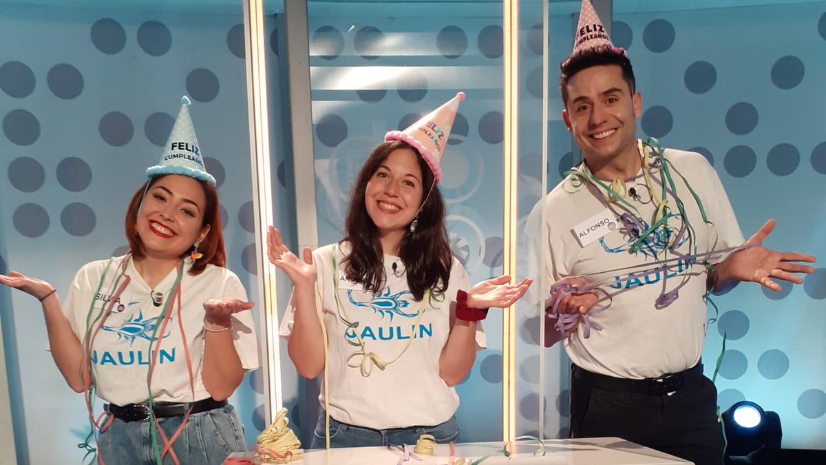 YosemasquetuATV's tweet photo. ¡Ya podemos desvelarlo! ¡Ellos van a ser nuestros concursantes del aniversario! 🎂🥳🎉
🍰#LosDionis
🧁#CedaElVaso
🎂#Jaulineros
¡Este sábado y este domingo a las 19:55h 🕗 os invitamos a nuestra fiesta con #NachoRubio en #YoSéMásQuéTúATV en @aragontv ! https://t.co/bKvidJO0Dj