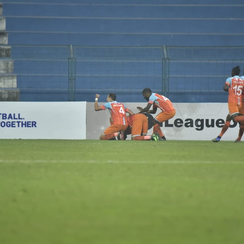 ChennaiCityFC's tweet photo. A team effort by Namma #Singams to get the three points.
Well done boys 🧡
#CCFC #ChennaiCityisBack #HeroILeague2021 #CCFCARW https://t.co/7OlVh8OjoK