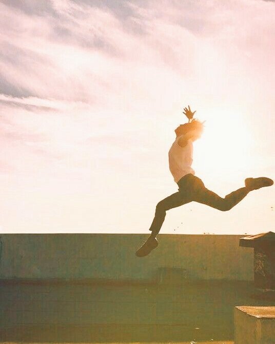 You never walk alone 💜

Be the reason why someone 
smiles today. #BTSPromises
<a href="/BTS_twt/">방탄소년단</a>