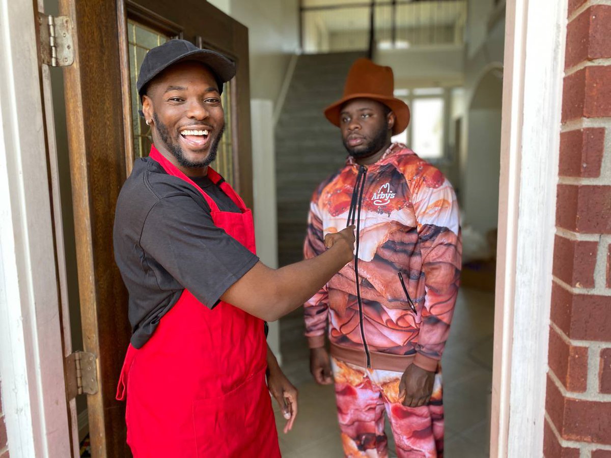 SupremeDreams_1's tweet image. Thanks to Arby’s for the fit I guess 😂😂😂😅😐🤣🤣🤣😂 @23_is_leland WE GOT THE MEATS