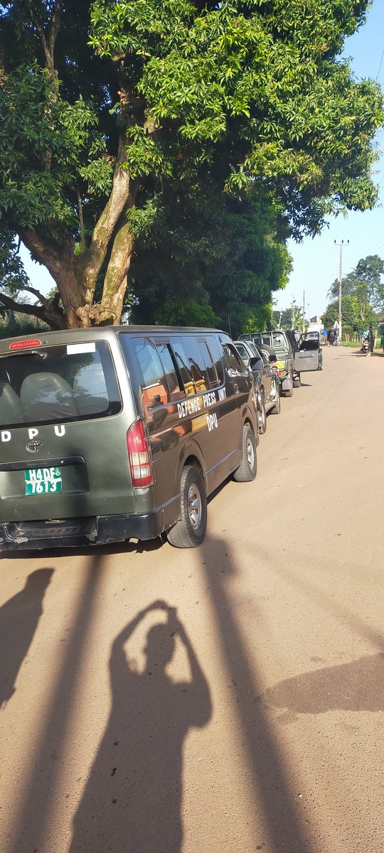 UPDATE: The army has elected 10 MPs for the 11th parliament: they are Gen David Muhoozi, Gen Katumba Wamala, Lt Gen Wilson Mbadhi, Lt Gen James Mugyira, Lt Gen Peter Elweru, Maj Gen Henry Masiko and Lt Gen Sam Kavuma.
#MonitorUpdates #UGDecides2021