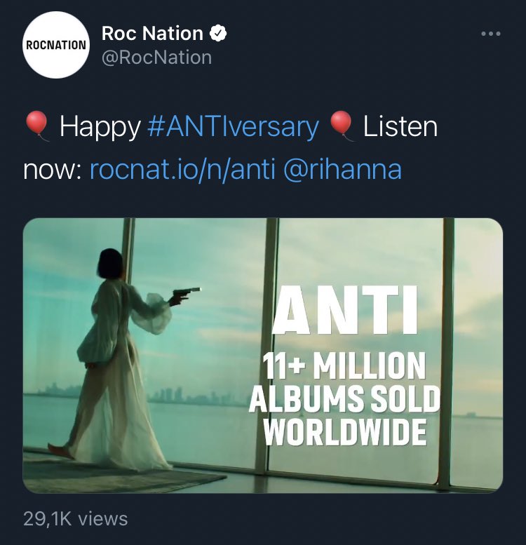 FentyStats's tweet photo. The record label: @RocNation and the artist: @rihanna. #5YearsOfANTI ๐ https://t.co/ljNqZeNlgF