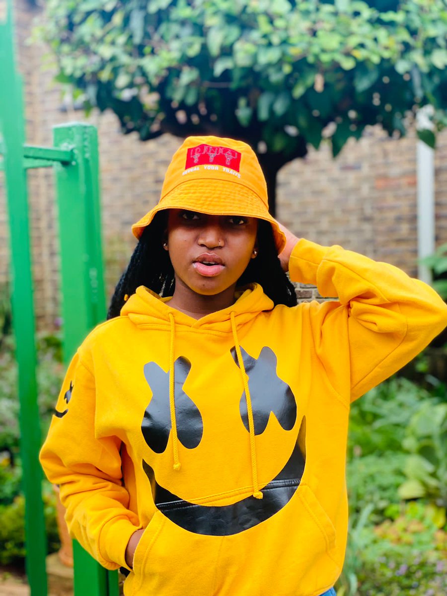 est_dna's tweet photo. The Queen revealing her traits.

DNA RYT Bucket Hat only R140. Call / Whatsapp 063 192 8819 /065 992 8505 to purchase. https://t.co/bi2AlS5ufw