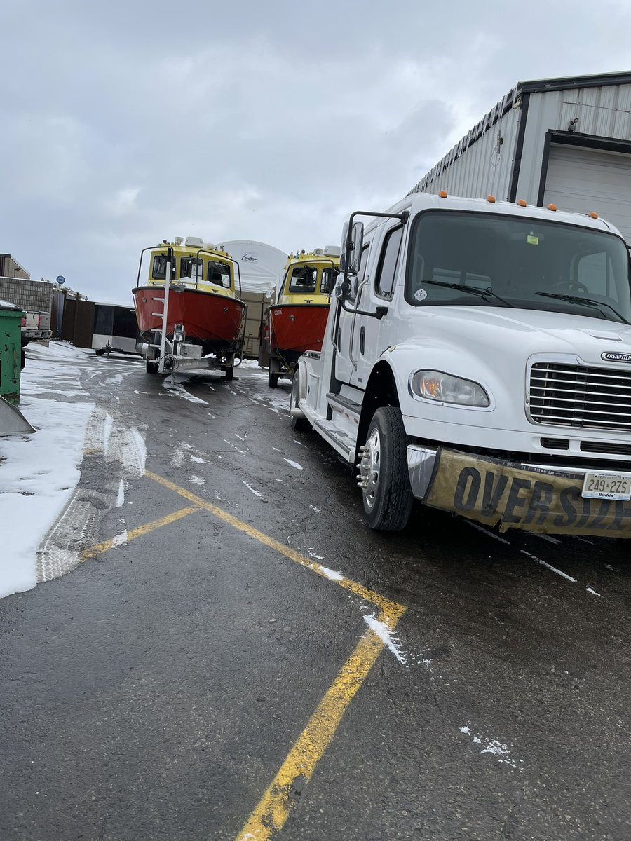 rjmarineyachts's tweet photo. Dropping one off @KanterMarine and picking another up for @CoastGuardCAN @rjmarineyachts #idratherbeboating #canadianwinters #boating #wellbuilt https://t.co/Q43Vq1vyQ0