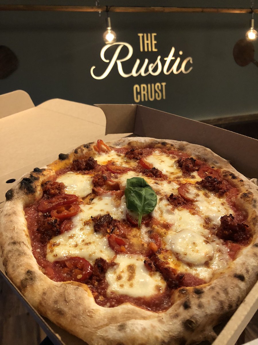 TheGaztronome's tweet photo. #pizza night tonight from @TheRusticCrust #classic #pepperoni and a #nduja #volcano #yes #allkindsofyes https://t.co/pQxtBegxn7