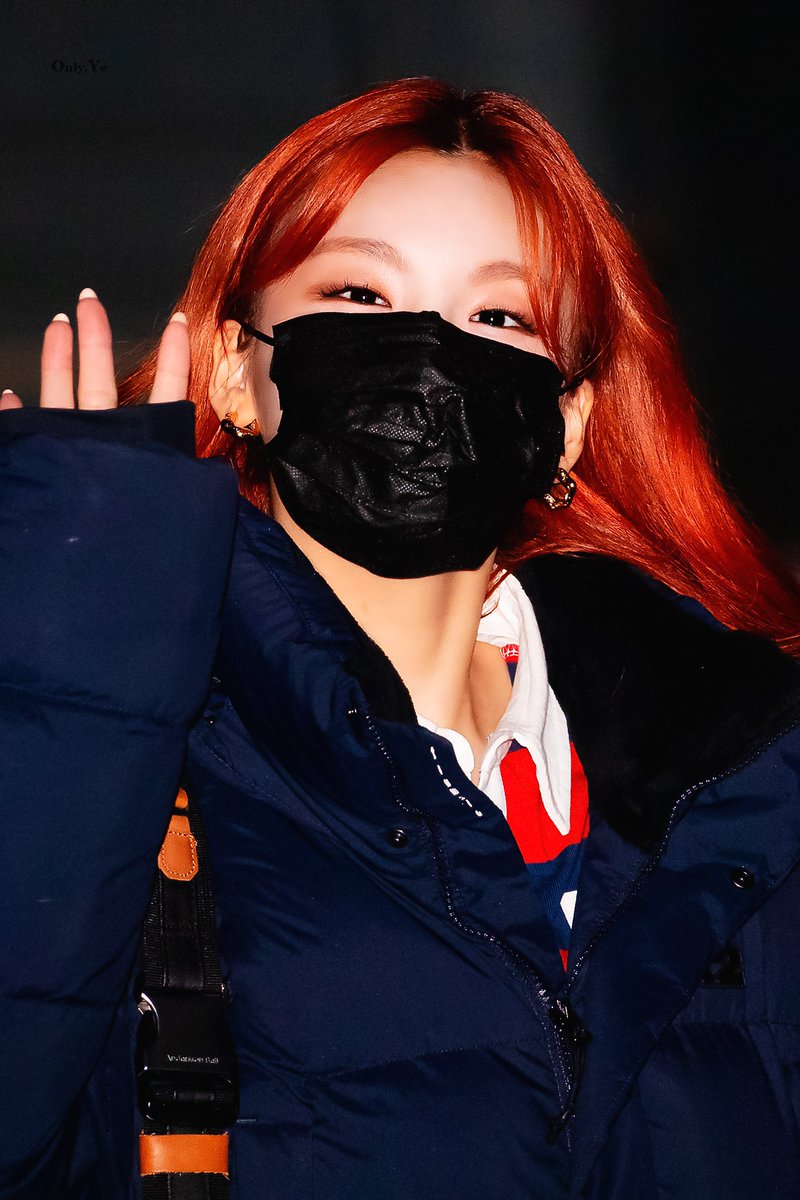 YejiBrasil's tweet photo. [HQ] 29.01.21 - Yeji deixando o estúdio do Naver NOW.

Cr: Only_Yeji00526  
@ITZYofficial #예지 #있지 예지 있지 https://t.co/kH9SHvqc6k