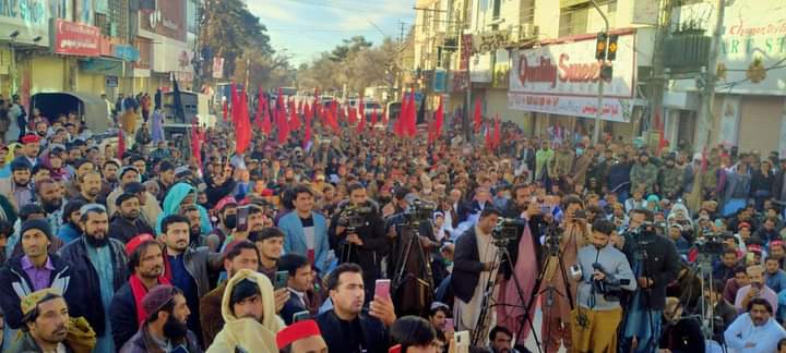 khanzamankakar's tweet photo. Today, ANP Balochistan staged a massive protest in Quetta to demand the safe recovery of its provincial spokesman Asad Khan Achakzai from Pakistan's Dark Cave of Missing Persons and warn the state of dire consequences if it does not change its behavior towards Pashtuns &amp; Balochs. https://t.co/SNYbSSpEJX
