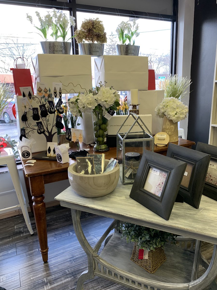 A wonderful visit today with one of our new businesses here in Cuyahoga Falls! Please help us welcome and support Suzanne And Company to Cuyahoga Falls. ￼￼Please stop by and say hello! 1200 Portage Trail. Stay tuned for a ribbon cutting to be announced soon!
#CuyahogaFalls