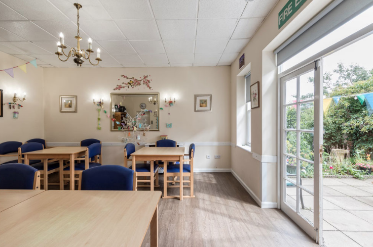 BuildConstDes's tweet photo. @AltroFlooring adhesive-free flooring is providing a Bedford care home with a homely, practical and safe new surface for their dining room; and it was installed in under a day https://t.co/DE7Npc260V

#Flooring #AdhesiveFree https://t.co/9EFggxcB0V
