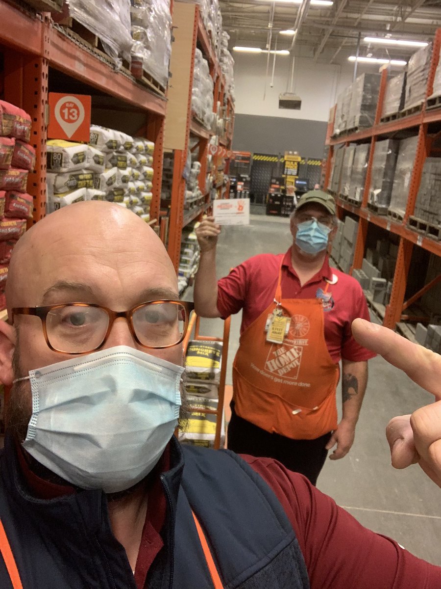 Caught David orange handed this morning lifting concrete close to home. Thank you David for working safe! #D317Heros #whyiworksafe @TracieD317 <a href="/Debs8561/">debbie</a> <a href="/JonathanMeeh/">Jonathan Meeh</a> <a href="/PattyMc8561/">Patty McQueary</a> <a href="/DebbieSwensrud/">Debbie Swensrud</a>