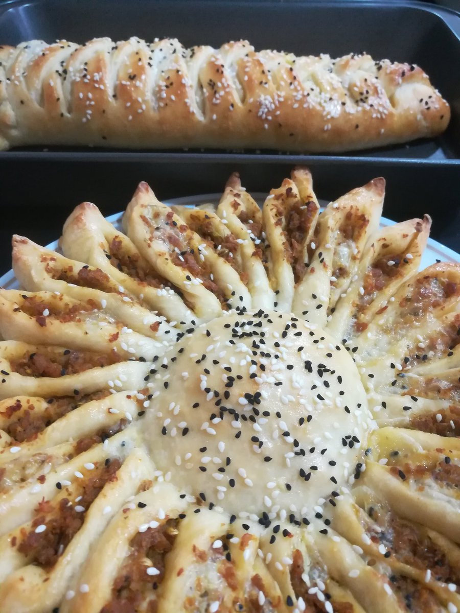 Neena557's tweet image. I made #SunflowerChickenBread and fish shaped #chickenbread