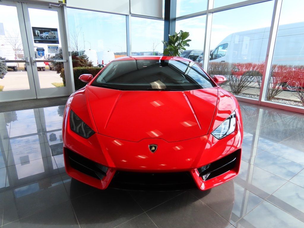 AristocratKC's tweet photo. Nearly the last #RedFriday for this season, we've opted for this one for #FrontViewFriday . We figure if they are good enough for the #Mahomes it's got to be worth a look. #Lambo #Lamborghini #Huracan #LP580-2 #Chiefs https://t.co/pUSWnMAuak