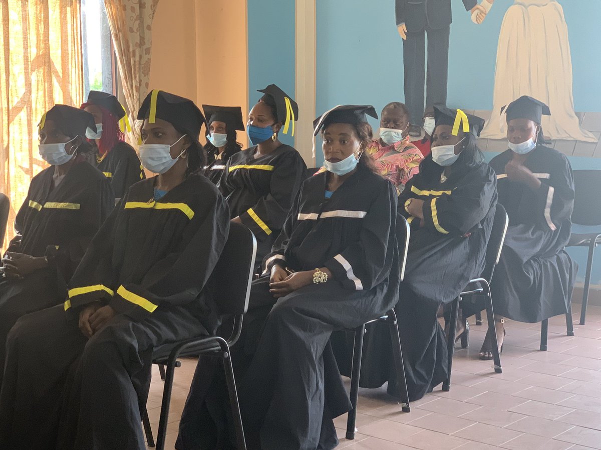 Remise de diplômes à la première promotion Leonard Andjembe du centre de formation Thomas SANKA de Ngouoni.