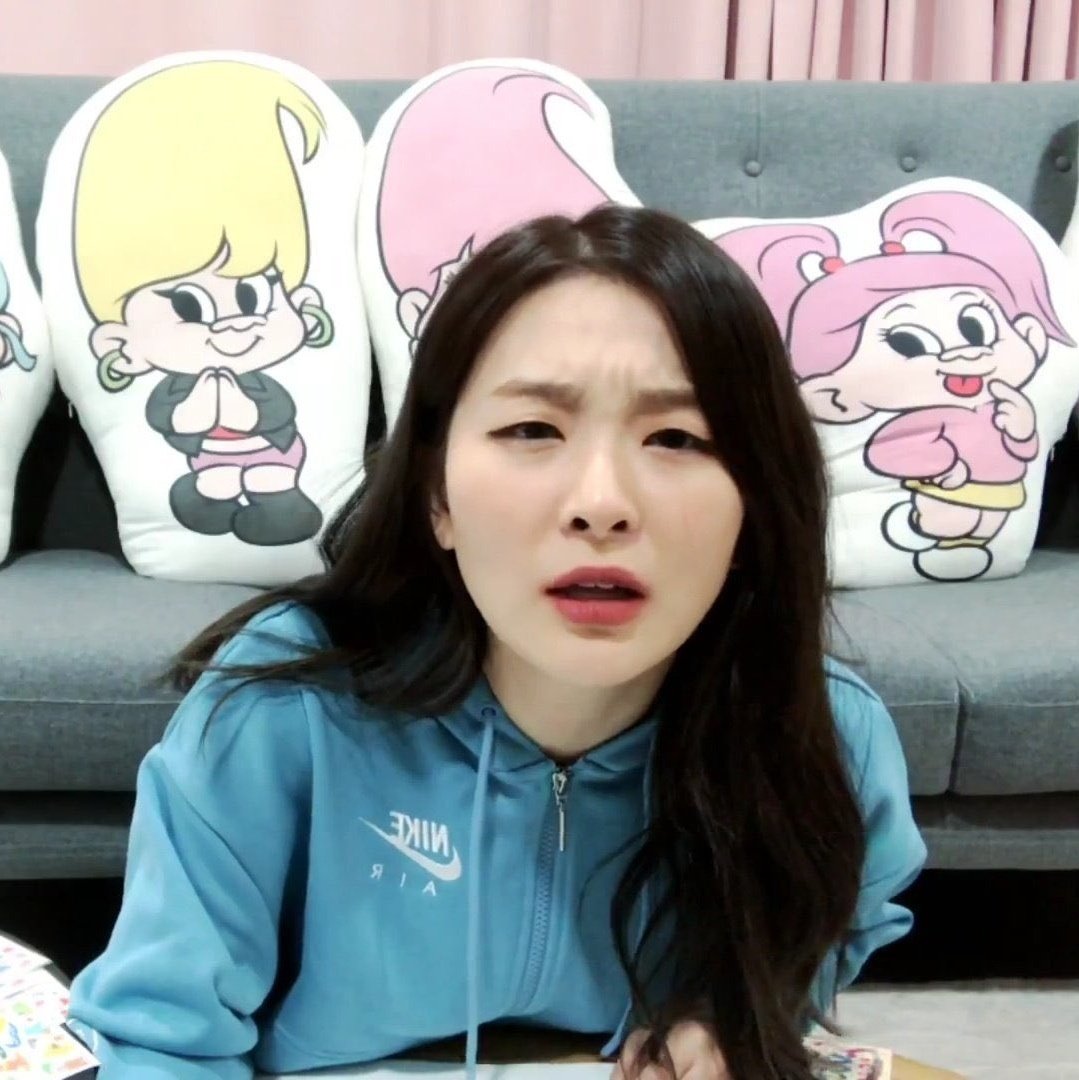 seulgi's poor eyesight: a saga