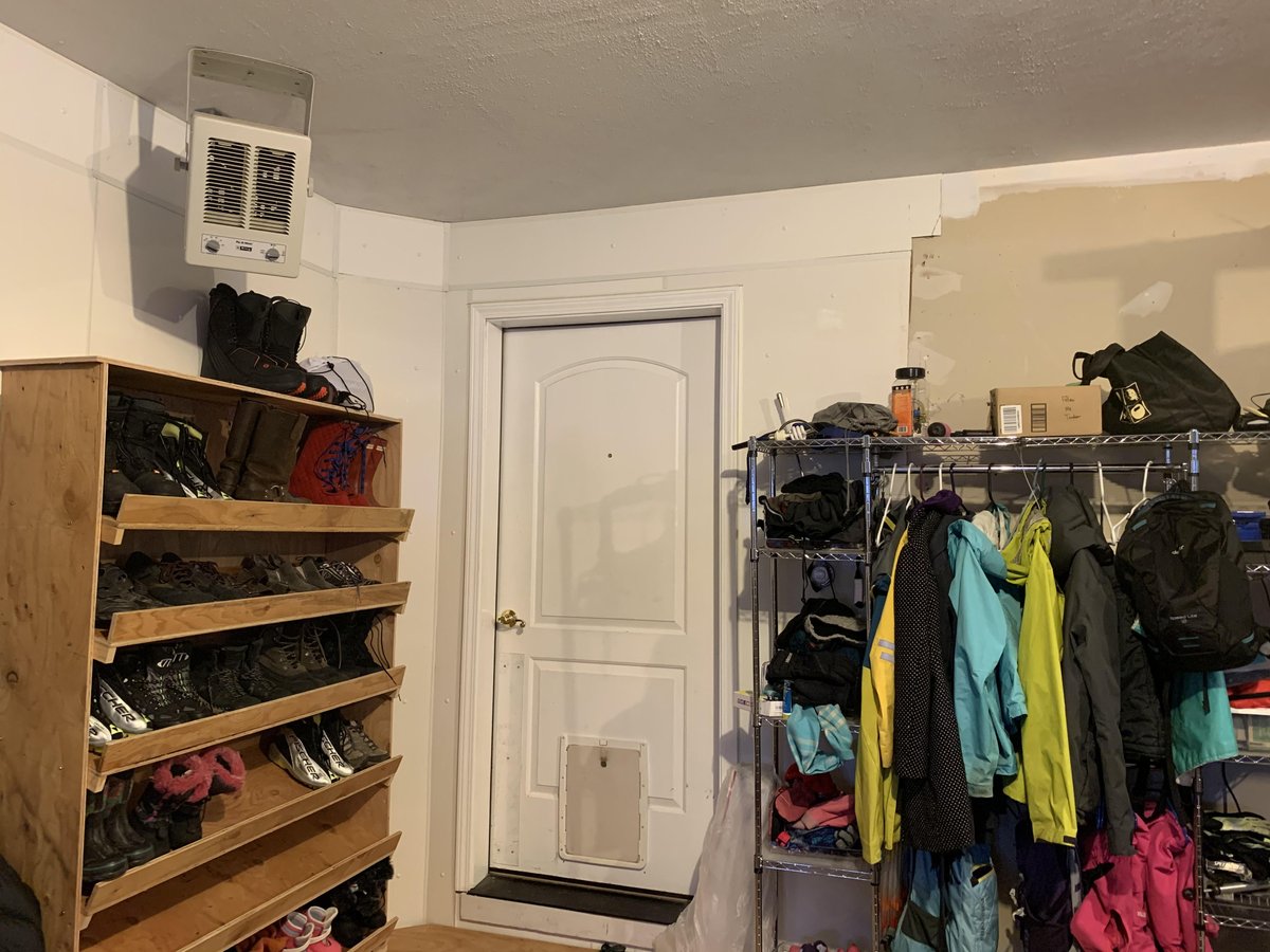 We shared our progress on the shoe rack and the garage platform for it a week or two ago. Here are the finished pieces in place. Not bad for my first piece of furniture. Geometry in real life.