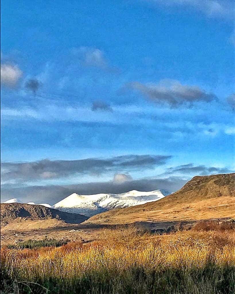 KCBKerry's tweet photo. We definitely have the #FridayFeels, thanks to @KCBKerry member @SheenFalls. Their incredible #100DaysOfWalking photos from colourful #Kenmare, showing beautiful landscapes & magical #MeetInKerry winter sunsets are inspiring us to #ExploreTheKingdom #WithinOur5Kms this weekend β https://t.co/2qFlVmin8b