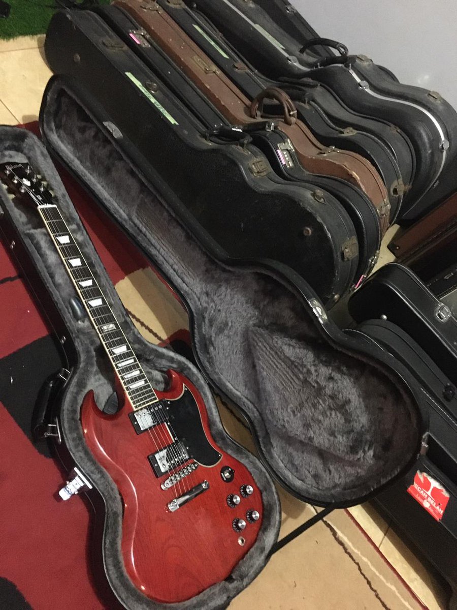 Mau dijual aja #gibson 25jt