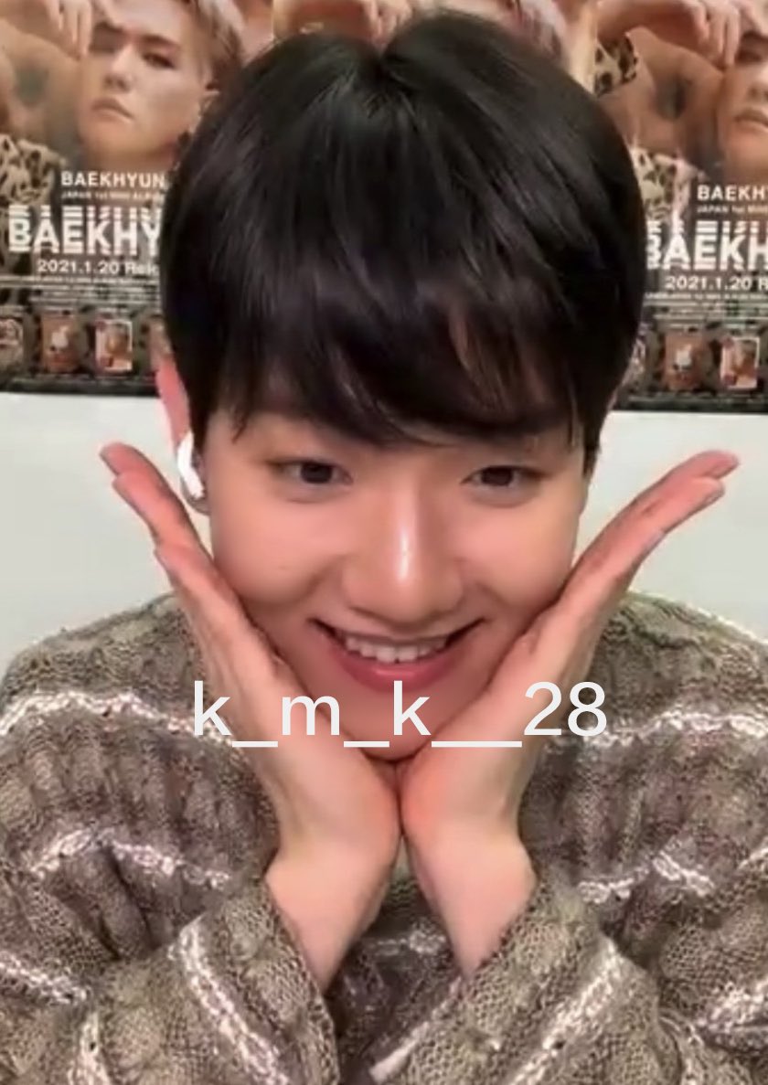 bbobhbbo's tweet photo. #큥_데뷔9주년_축하해 
 #9YearsWithBaekhyun
진짜많이 사랑해 백현아❣❣❣❣ https://t.co/tymcjGF8jZ