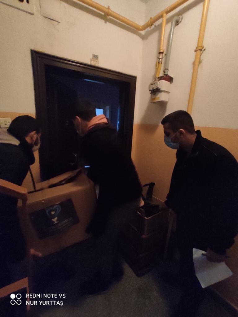 iyilikcesmesi's tweet photo. Elhamdülillah,  Bugün  Ekip arkadaşlarımız ile siz hayırsever vatandaşlarımızın yapmış olduğu  bağışlar doğrultusunda, ihtiyaç sahibi ailelerimize yardımlarımızı ulaştırdık. #İyilikKazanacak 
#İyilikÇeşmesiYardımlaşmaDerneği https://t.co/RWlRGI2ASm