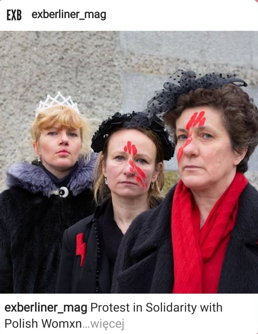 DziewuchyBLN's tweet photo. Wow!Thanks @exberlinermag!
We❤this photo 😘#photography #photoshooting #fotoshooting #activist #lgbtactivist #womanactivist #frauenaktivist #DziewuchyBerlin #aktywizm #prawakobiet #womansrights #frauenrechte #silne #dumne #strong #proud #starke #stolz #piękne #schöne #beautiful https://t.co/DcOuOFWAmU