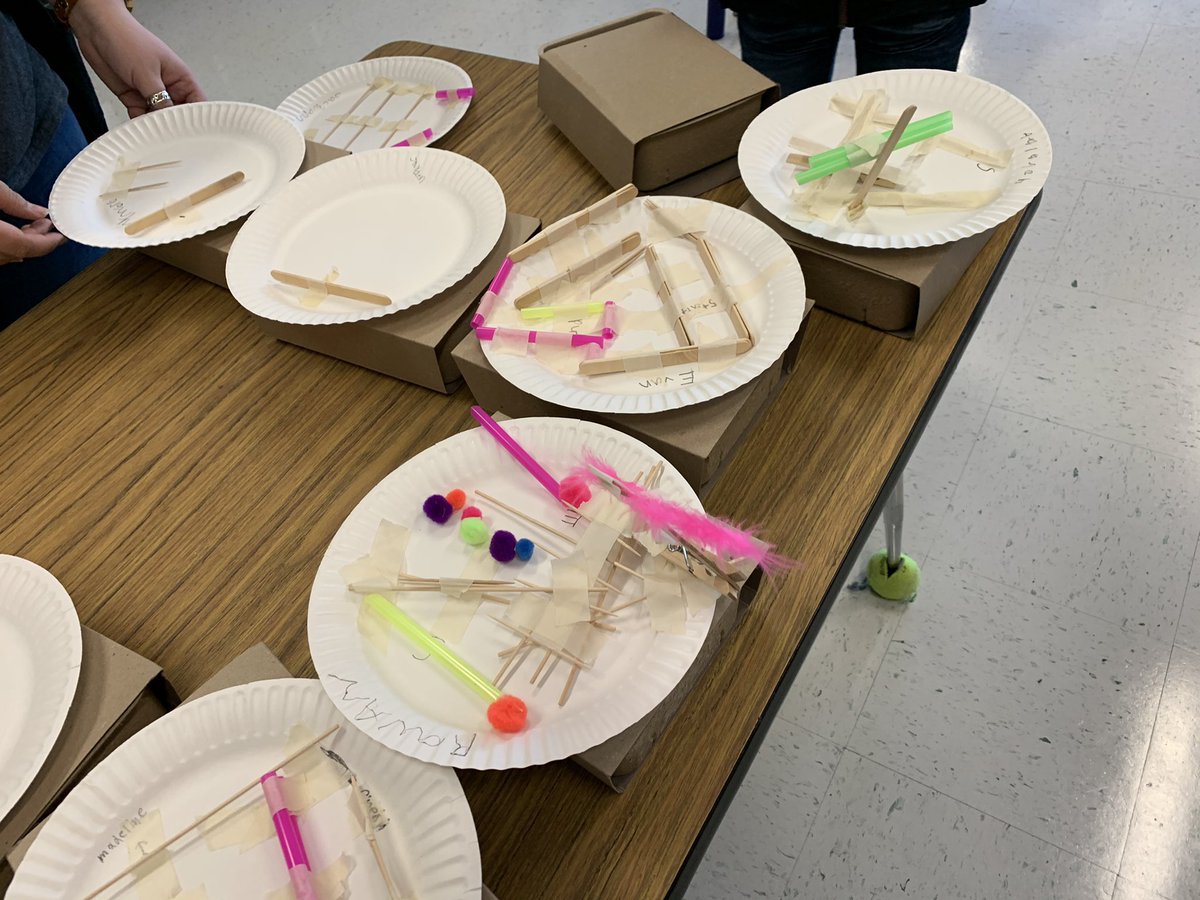 moore_magnet's tweet image. Here are a couple of examples of #MakerMorning in action from @Parker2ndGrade &amp;amp; Mrs. Ary’s 4th Grade Class! #MooreTogether