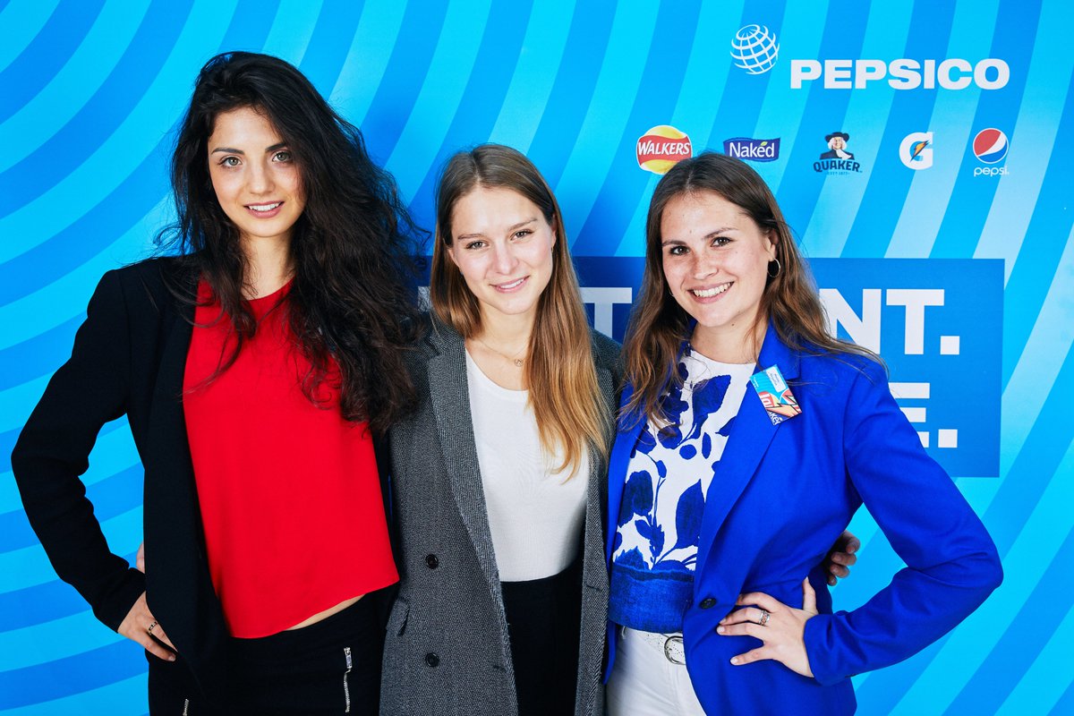 pepsicofrance's tweet photo. 🏆 Très fiers d'être parmi le Top3 entreprises certifiées #TopEmployer2021 ! Une belle façon de récompenser nos engagements en matière de #diversité, de #QVT et d'#intraprenariat
#TeamPepsiCo https://t.co/HaGzbfXQuW