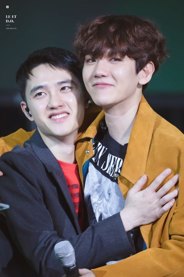 ดีใจที่ได้มาเจอกัน ภูมิใจในตัวทั้งสองคนมาก ๆ เลย ยูนิต what is love ในดวงใจ ขอให้ปีนี้ได้มี duet ด้วยกันสักทีนะ ร้องเพลงด้วยกันอีกเยอะ ๆ เลย เพี้ยง! อยู่ดูแลเป็นที่ปรึกษาให้กันและกันแบบนี้เรื่อยไปเลยนะ 🤍✨

#9yearswithbaekhyun
#9yearswithkyungsoo