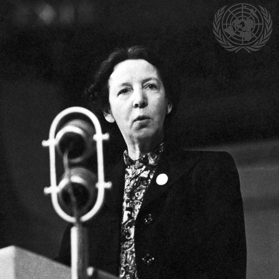 NorwayUN's tweet photo. #OTD in 1⃣9⃣4⃣6⃣, Frieda Dalen was the 🥇 woman to ever address the UN.

Ms Dalen was part of Norway's delegation to the first #UN General Assembly, held in London.

Learn more about the teacher who made history here➡️
https://t.co/for4m2tuFR
📸: @UN_Photo https://t.co/8pI0shR7mZ