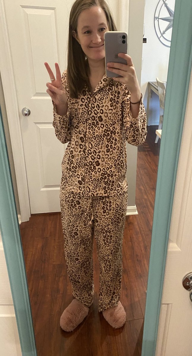 Normally I get dressed to work from home but today is Pajama Day for the end of the quarter and our final day of #TheGreatKindnessChallenge! Don’t forget to wake up, and be kind today! @_Miss_Rupert <a href="/MPEScougars/">Manassas Park Elementary School</a>