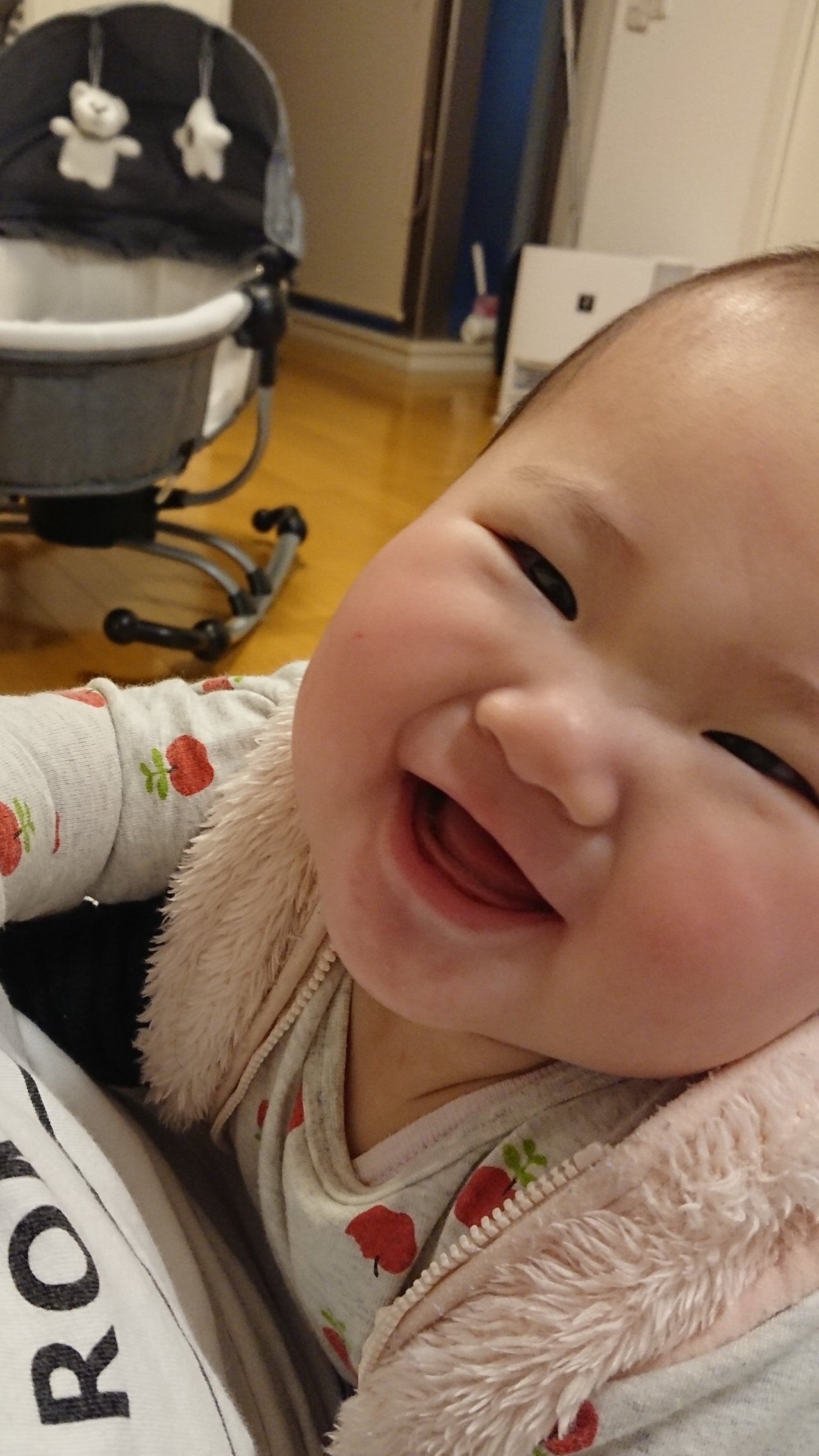 なーちゃんママ 生まれてきてくれてありがとう 貴方の笑顔を見ると世界で一番幸せになれるよ 生後7ヶ月 赤ちゃんがいる生活 可愛い赤ちゃん 赤ちゃん 育児 育児あるある T Co Gguqbfxl08 Twitter