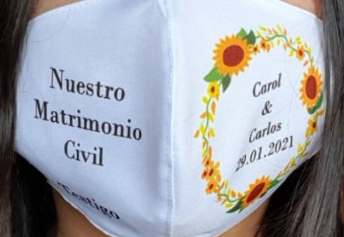 RCivil_Tarapaca's tweet photo. Hoy en Oficina #Iquique Carol y Carlos -junto a sus hijos- lucieron felices su libreta de matrimonio, luego de la ceremonia realizada bajo estrictos protocolos.
Más información sobre matrimonios y acuerdo de unión civil en https://t.co/mh4AgEk7RY https://t.co/D52VdbfxHY