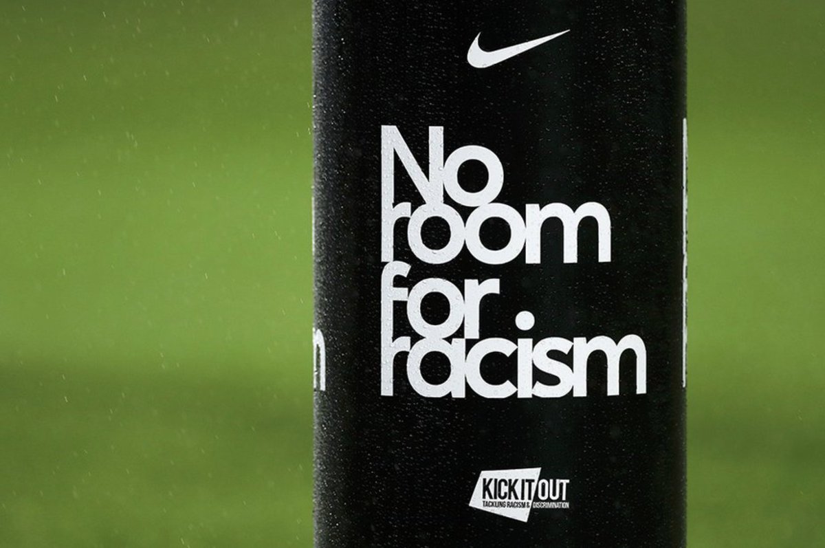 Premier League tweet media