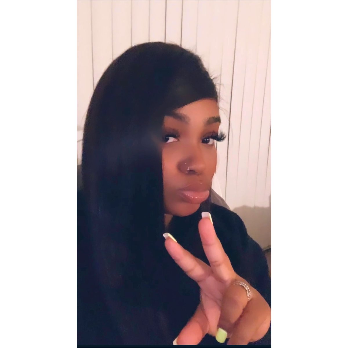 ___ZaRiyah's tweet photo. Hey Twitter 😇 https://t.co/zvHov0IlWG