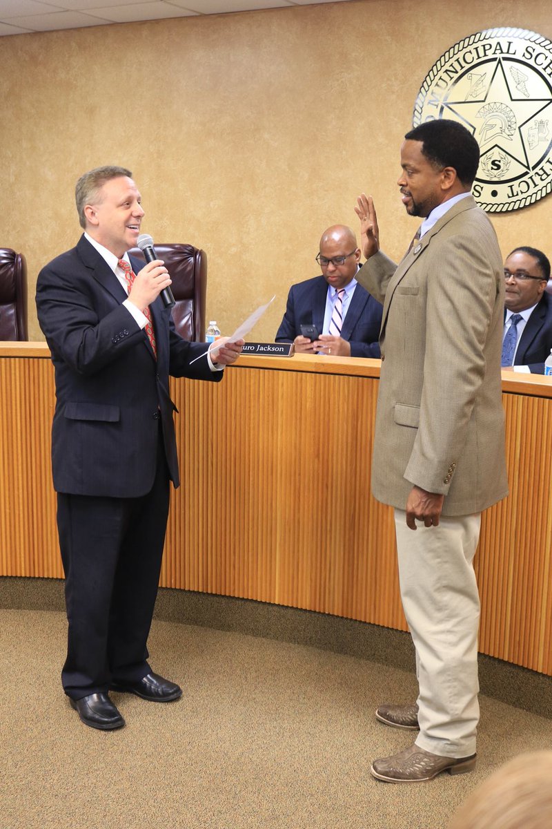 StaffordMSD's tweet image. What a wonderful Friday to celebrate #SMSDBoard President Christopher Caldwell&apos;s birthday! We are so grateful for his energy and excellence when it comes to Keeping It 100. His leadership is setting up our kids for true success and to be #SpartansForever