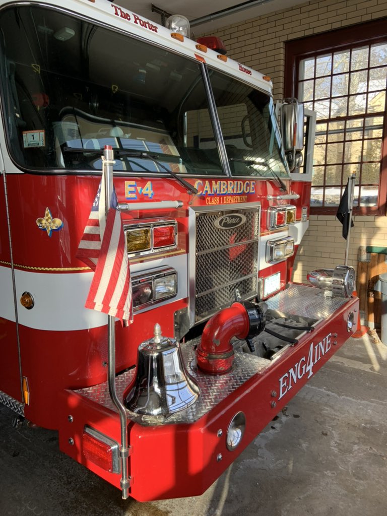 LexFire_L1491's tweet photo. Thank you to our mutual aid companies who worked the fire and covered our town on a frigid morning. Your assistance is always appreciated! #3rdalarm #mutualaid #unionfirefighters @TownOfLexMA @THE_PFFM @CFD_Local30 @Hanscom_AFB @Woburnfire971 @Local2313 https://t.co/P8GBwqYjCq