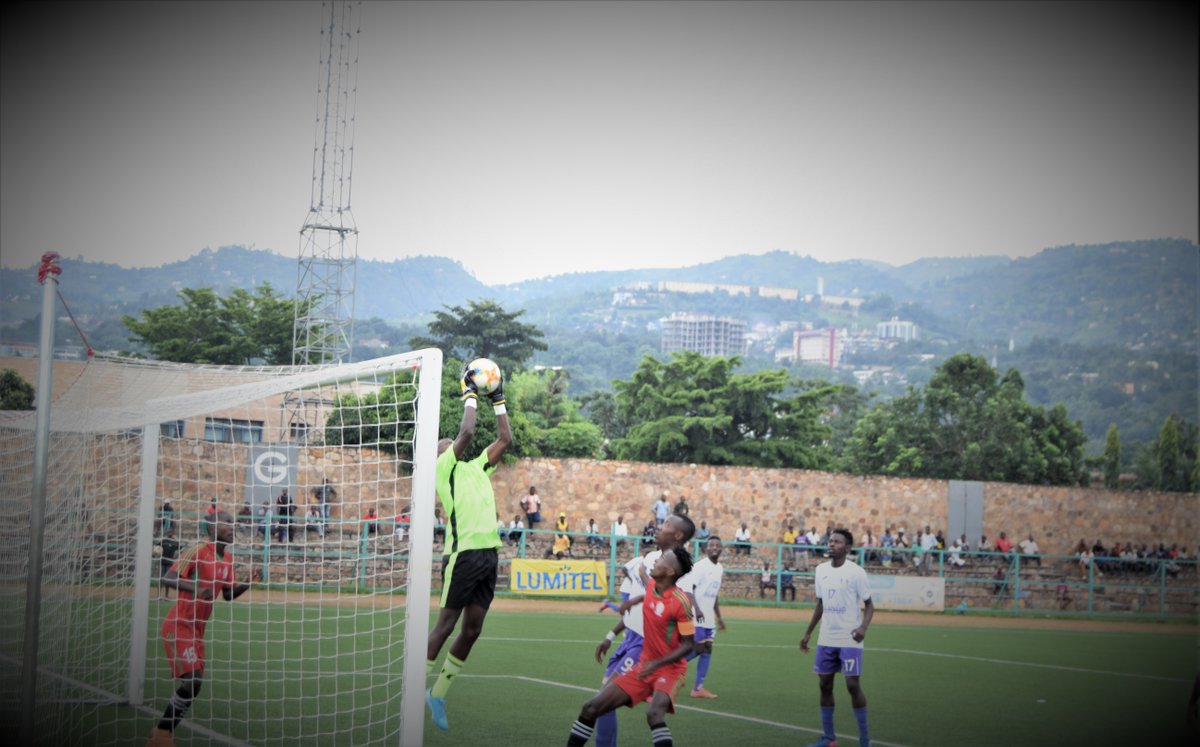 BurundiFF's tweet photo. Rencontre de la 19è journée de #PrimusLigue #Burundi : Match terminé
#MuzingaFC 0-1 #Vital'O FC https://t.co/FTXr6iX5fB