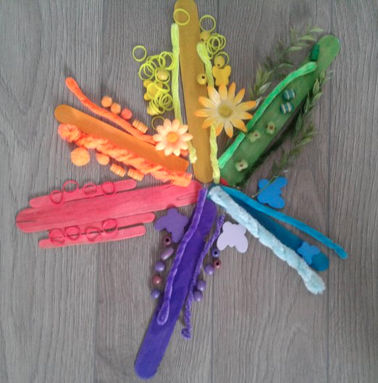 Grade5P1's tweet photo. Grade 5s learned about The Colour Wheel today. Students were tasked to create their own loose parts Colour Wheel. The student work brought a smile to my face. So colourful. @QHMilton https://t.co/wjkzRQyoVz