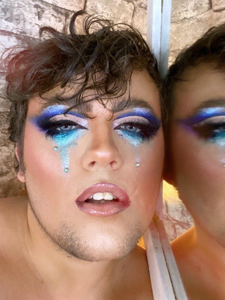 streetsmua's tweet photo. @beautybay since you guys already follow me maybe I can on that pr? 🥺🥺 #FOLLOWFRIDAY #byBEAUTYBAY https://t.co/DFeXud0BGb