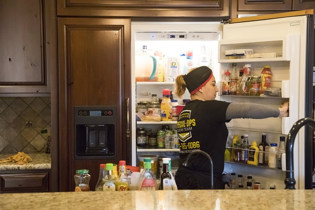 SpecialOpsCT's tweet photo. Want your fridge cleaned? This is just another service we offer! 🤗  #morethanamaid https://t.co/YbyssKdyzb