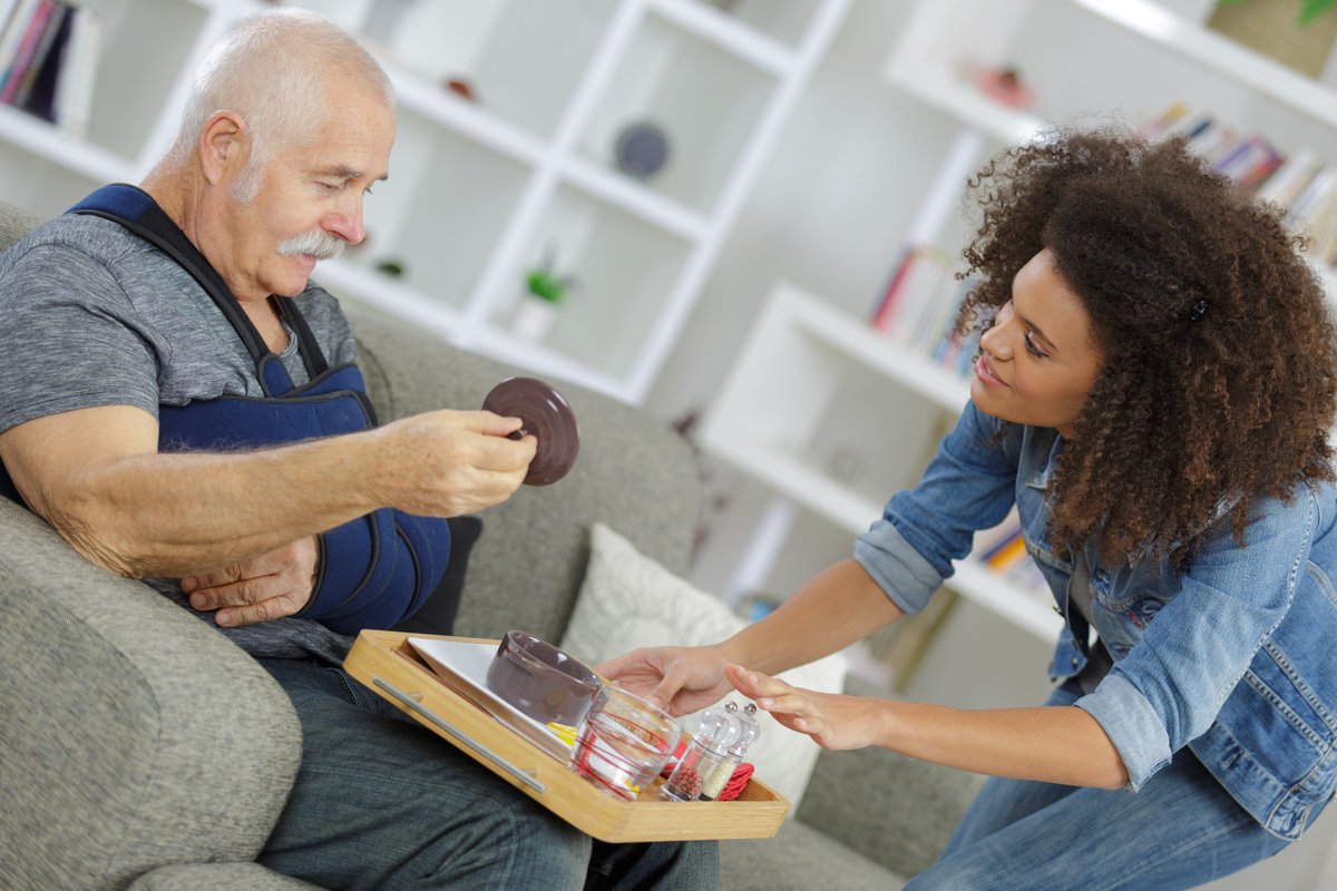 HarleyStCare's tweet photo. RESEARCH SHOWS THAT LIVE-IN CARE OFFERS A BETTER QUALITY OF LIFE. Read more...  https://t.co/QseDD3Ykdn https://t.co/3OyCtTCvDS