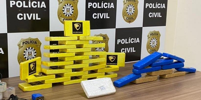 Look closely and admire this masterpiece of static engineering by Rio Grande do Sul's police