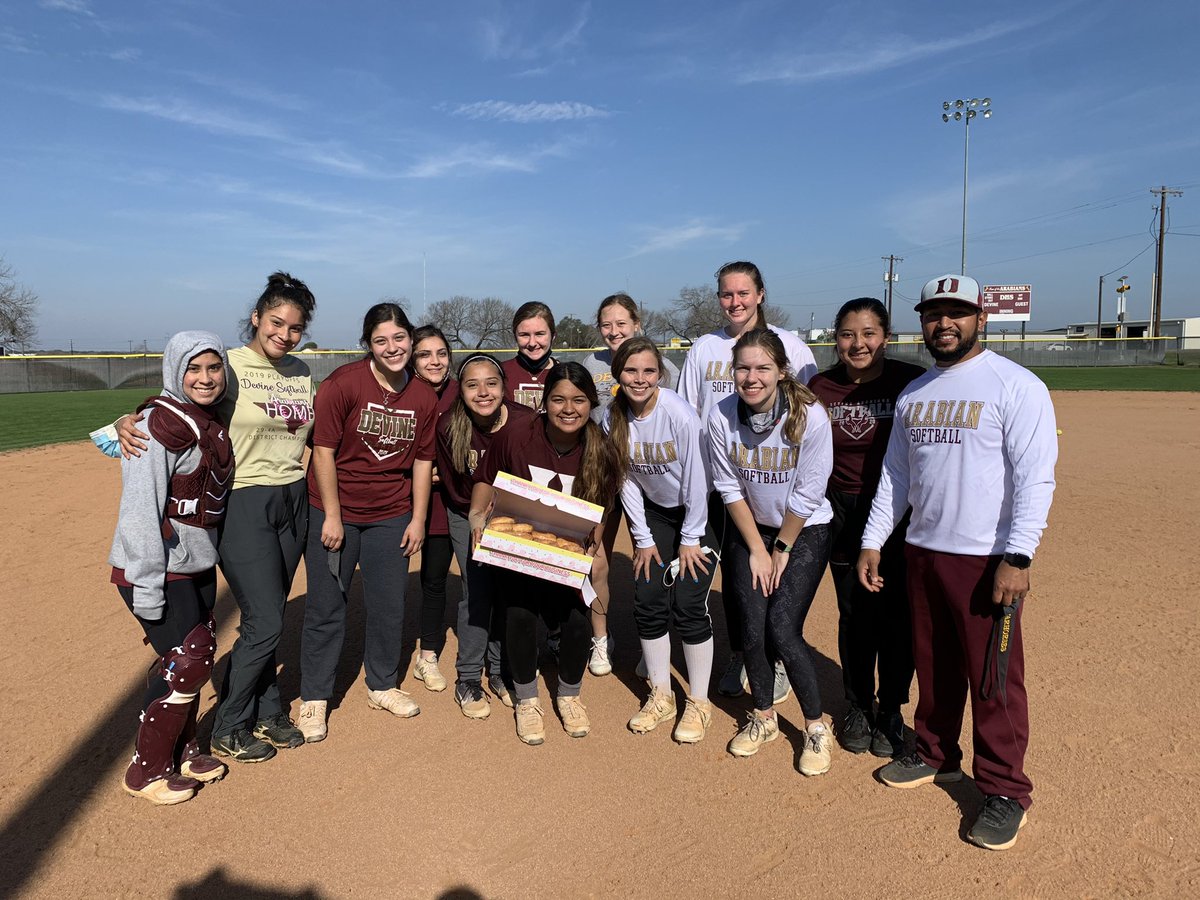 We want to thank the Hagdorn’s for the support and our breakfast! We miss you Halle!!! Excited for our first scrimmage tomorrow🥎