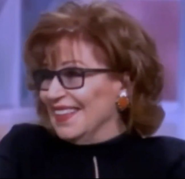 queensofbravo's tweet image. Megan: I can hear you laughing at me, Joy! #TheView 

Joy: I’m not laughing at you!

Joy: