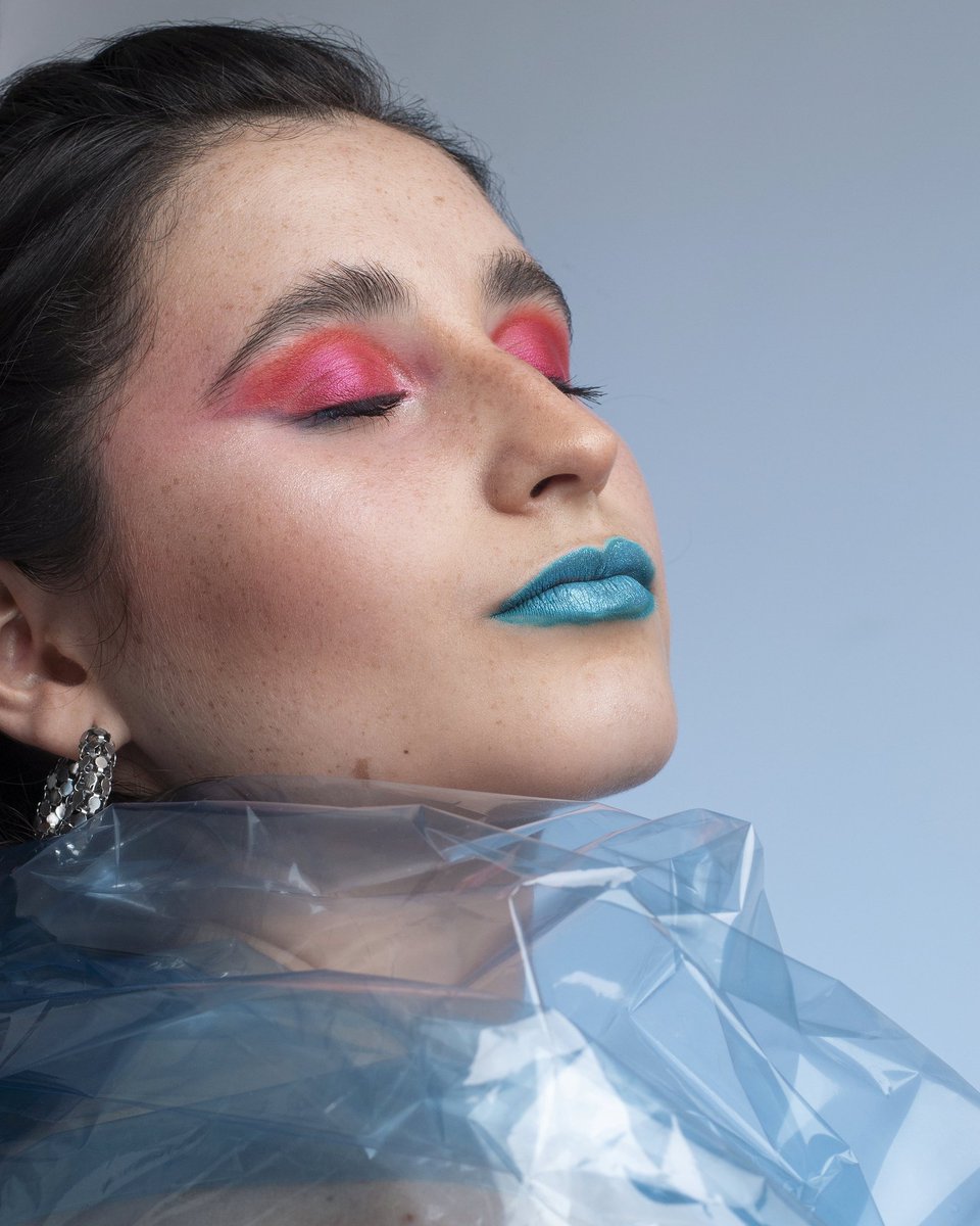 illuminemakeup's tweet photo. Beauty makeup 🔥🔥🔥
_
Makeup @drarioseco672020
Ph: @rocconoeph 
Modelo: @jaazmachado
HairStyle: @ayelenvarelacoiffeuse 
Increíblemente bello !
@approfessionaloficial
@juviasplace
@idraetpromakeup
#beauty #sesionbeauty #mua #muapro #editorial #makeupeditorial #makeupbyme https://t.co/1Zafe6POxj