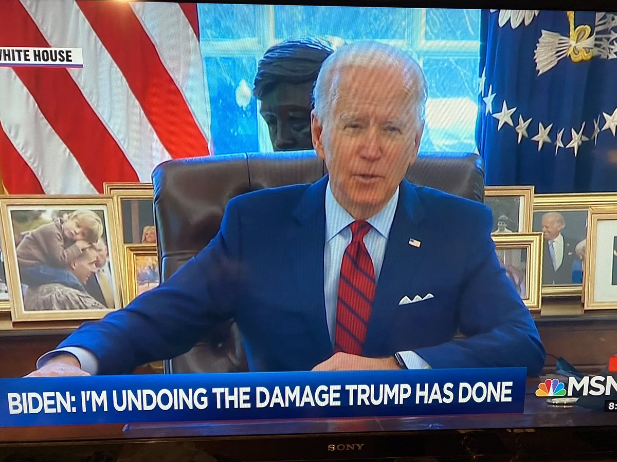 kemu808's tweet image. THIS is the reason for so many EOs at the beginning:

  #TheView