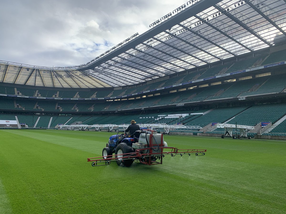 Well after a wet morning we managed to run the cylinders over it and gave it another spray, due to the clip rate we’ve dropped a touch of primo in the tank to level it off a bit and slightly change the growing characteristics. HOC goes up to 35mm from Sunday. 7 days to go.